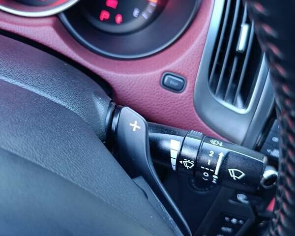 Киа Черато 2011 в Киеве на Automoto.ua Красный Киа Черато, объемом двигателя 2 л и пробегом 220 тыс. км за 8600 $, фото 20 на Automoto.ua