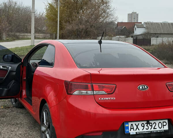 Червоний Кіа Черато, об'ємом двигуна 2 л та пробігом 124 тис. км за 8000 $, фото 3 на Automoto.ua