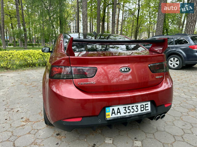 Червоний Кіа Черато, об'ємом двигуна 2 л та пробігом 197 тис. км за 8500 $, фото 4 на Automoto.ua