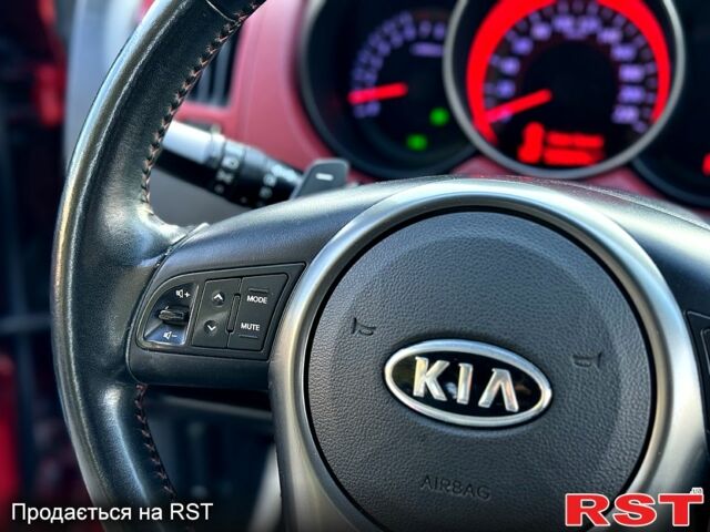 Киа Черато 2011 в Киеве на Automoto.ua Красный Киа Черато, объемом двигателя 2 л и пробегом 220 тыс. км за 7900 $, фото 8 на Automoto.ua