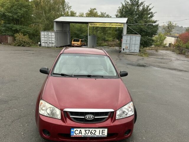Красный Киа Черато, объемом двигателя 1.6 л и пробегом 228 тыс. км за 3850 $, фото 3 на Automoto.ua