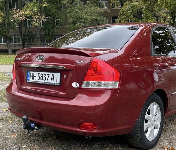 Кіа Черато 2007 у Одесі на Automoto.ua Червоний Кіа Черато, об'ємом двигуна 2 л та пробігом 189 тис. км за 5500 $, фото 3 на Automoto.ua