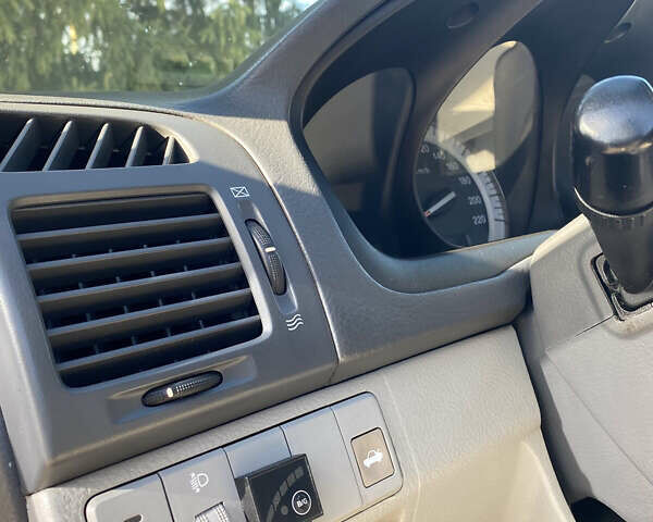 Червоний Кіа Черато, об'ємом двигуна 1.6 л та пробігом 239 тис. км за 4900 $, фото 9 на Automoto.ua