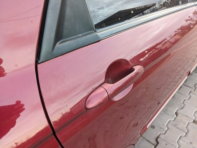 Красный Киа Черато, объемом двигателя 1.6 л и пробегом 240 тыс. км за 3750 $, фото 6 на Automoto.ua