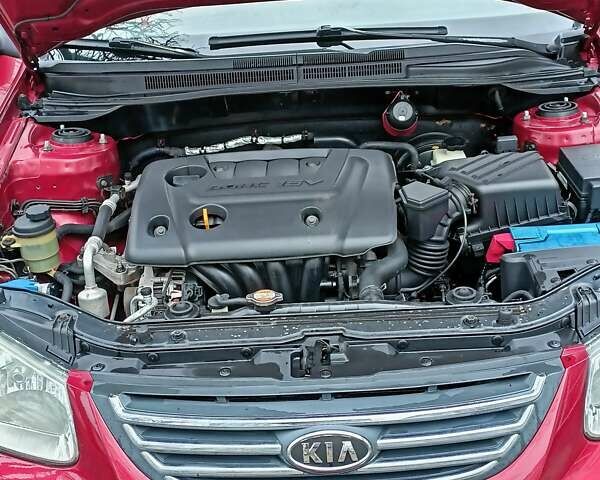 Червоний Кіа Черато, об'ємом двигуна 1.6 л та пробігом 118 тис. км за 5599 $, фото 9 на Automoto.ua