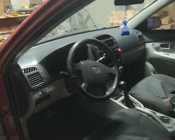 Червоний Кіа Черато, об'ємом двигуна 1.59 л та пробігом 322 тис. км за 3500 $, фото 6 на Automoto.ua
