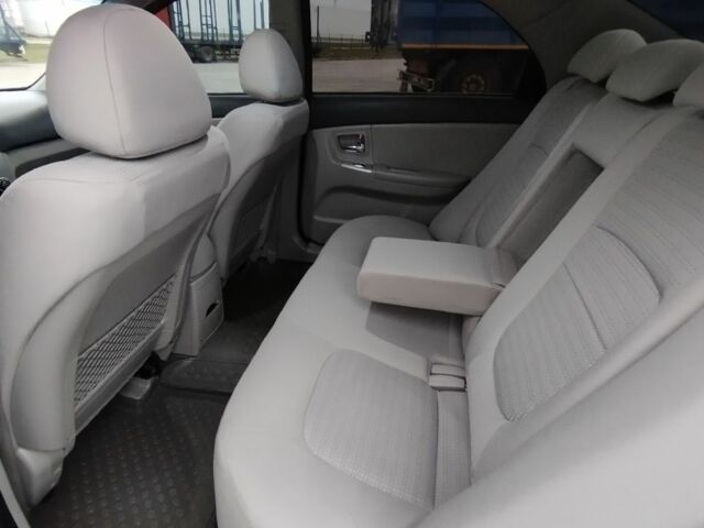 Киа Черато 2008 в Коростене на Automoto.ua Красный Киа Черато, объемом двигателя 1.6 л и пробегом 126 тыс. км за 5599 $, фото 6 на Automoto.ua