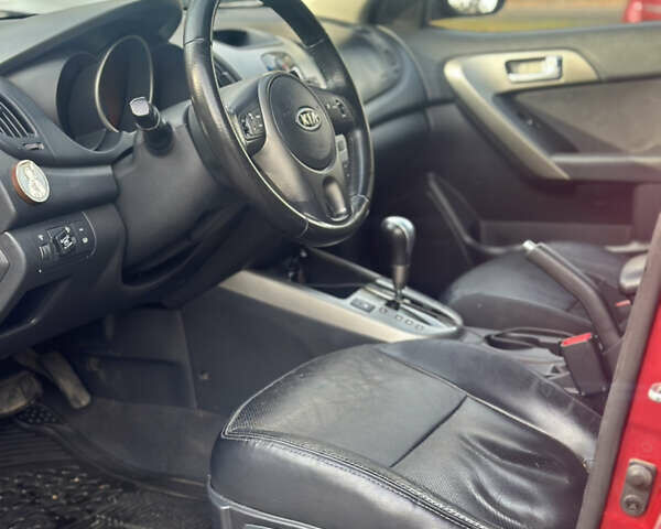 Киа Черато 2009 в Виннице на Automoto.ua Красный Киа Черато, объемом двигателя 2 л и пробегом 179 тыс. км за 8500 $, фото 6 на Automoto.ua