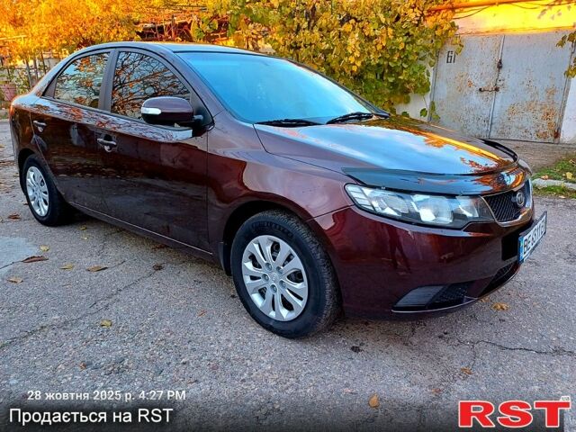 Киа Черато 2009 в Николаеве на Automoto.ua Красный Киа Черато, объемом двигателя 1.6 л и пробегом 170 тыс. км за 6200 $, фото 11 на Automoto.ua