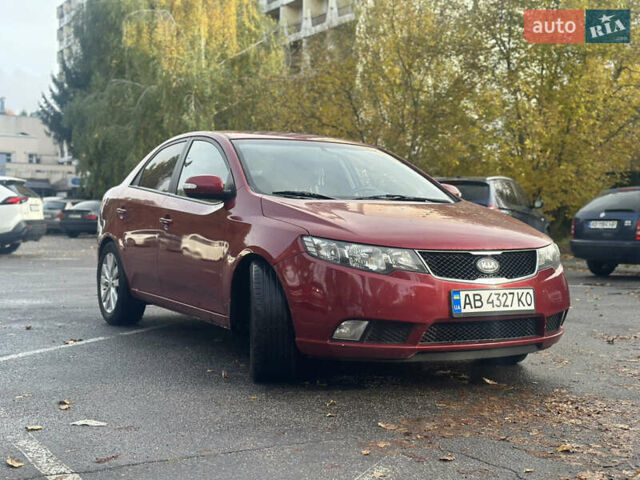 Киа Черато 2009 в Виннице на Automoto.ua Красный Киа Черато, объемом двигателя 2 л и пробегом 179 тыс. км за 8500 $, фото 2 на Automoto.ua