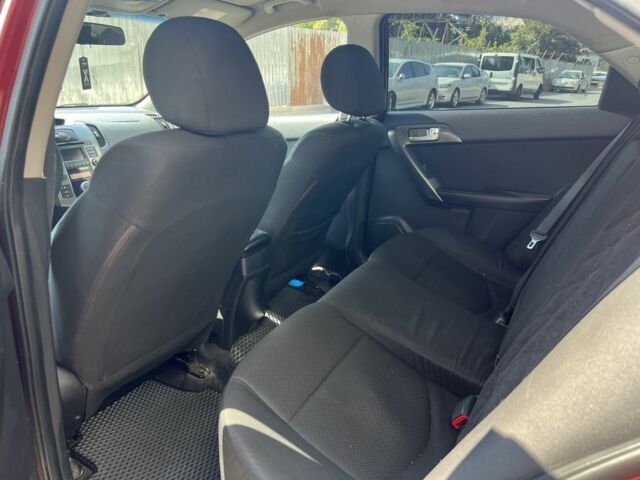 Червоний Кіа Черато, об'ємом двигуна 1.6 л та пробігом 272 тис. км за 4400 $, фото 11 на Automoto.ua