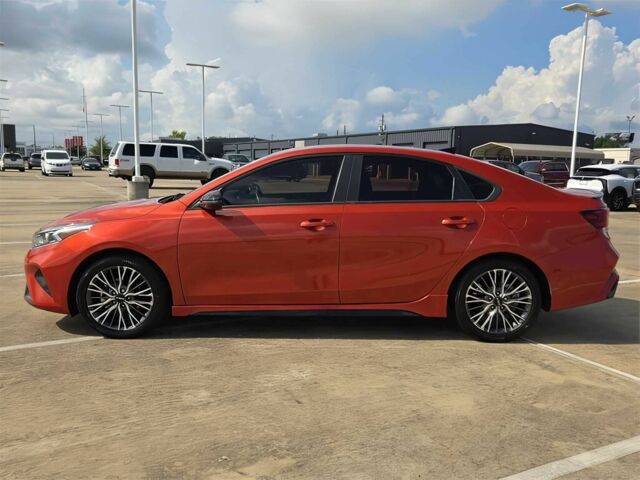 Красный Киа Черато, объемом двигателя 2 л и пробегом 17 тыс. км за 12000 $, фото 2 на Automoto.ua