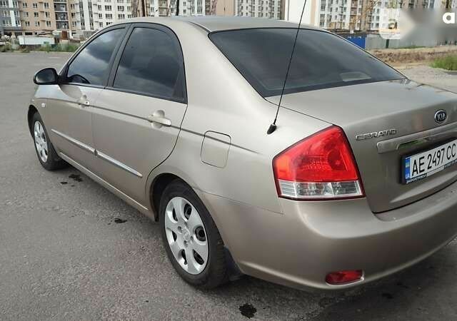 Киа Черато 2007 в Днепре (Днепропетровске) на Automoto.ua Киа Черато, объемом двигателя 1.6 л и пробегом 258 тыс. км за 4999 $, фото 4 на Automoto.ua