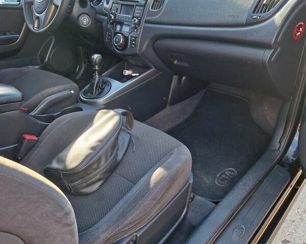 Киа Черато, объемом двигателя 0 л и пробегом 232 тыс. км за 6200 $, фото 7 на Automoto.ua