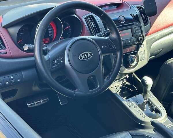 Кіа Черато, об'ємом двигуна 2 л та пробігом 110 тис. км за 9800 $, фото 10 на Automoto.ua