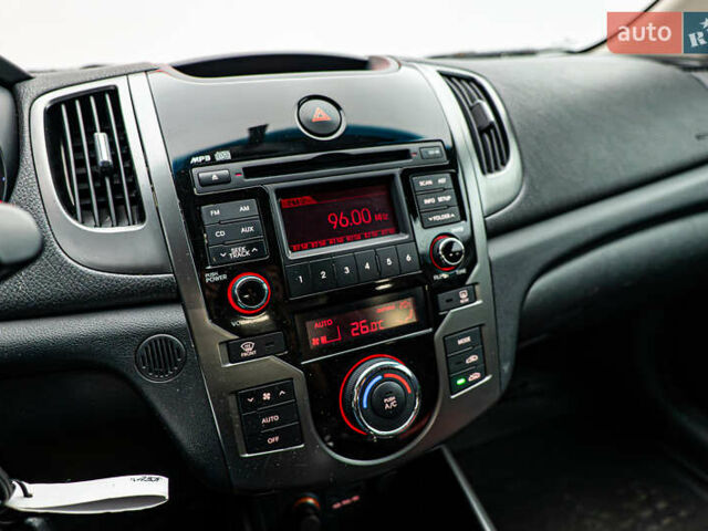 Киа Черато, объемом двигателя 1.6 л и пробегом 185 тыс. км за 7620 $, фото 12 на Automoto.ua