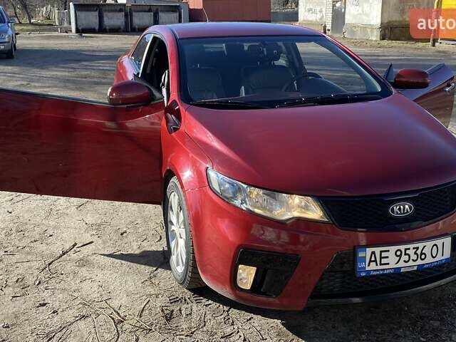 Кіа Черато, об'ємом двигуна 2 л та пробігом 60 тис. км за 10000 $, фото 16 на Automoto.ua