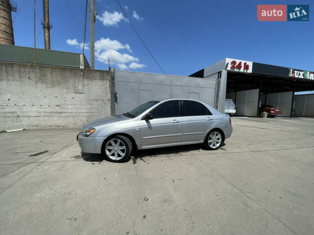 Киа Черато, объемом двигателя 1.6 л и пробегом 180 тыс. км за 4300 $, фото 5 на Automoto.ua