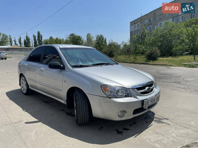 Киа Черато, объемом двигателя 1.6 л и пробегом 180 тыс. км за 4300 $, фото 2 на Automoto.ua