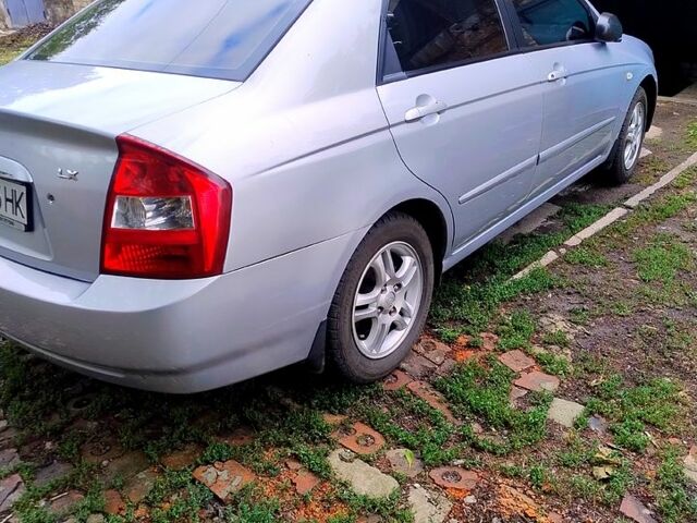 Киа Черато, объемом двигателя 1.6 л и пробегом 160 тыс. км за 4300 $, фото 4 на Automoto.ua