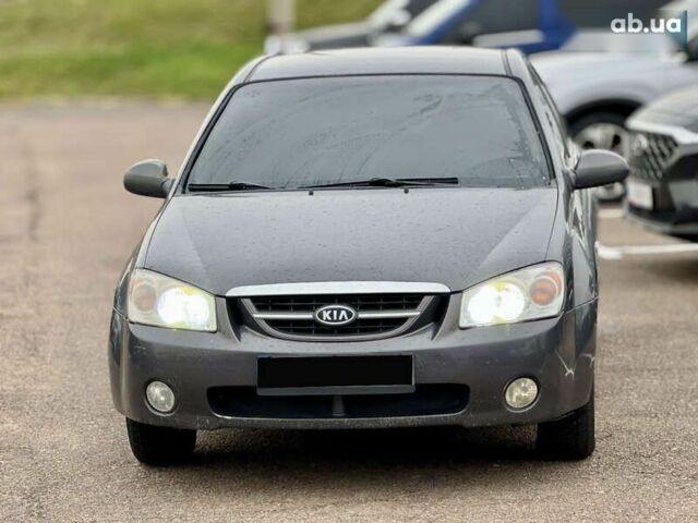 Киа Черато, объемом двигателя 0 л и пробегом 290 тыс. км за 3800 $, фото 1 на Automoto.ua