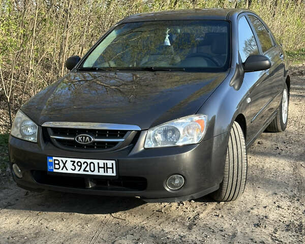 Киа Черато, объемом двигателя 1.6 л и пробегом 168 тыс. км за 4600 $, фото 1 на Automoto.ua