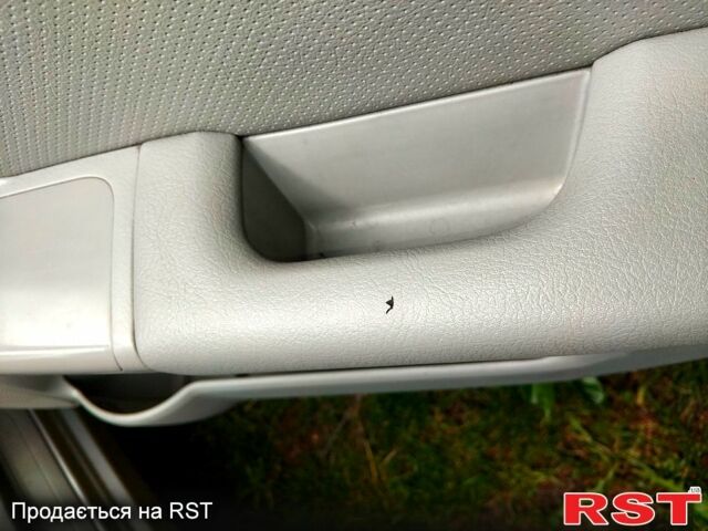 Кіа Черато, об'ємом двигуна 1.5 л та пробігом 160 тис. км за 5500 $, фото 5 на Automoto.ua