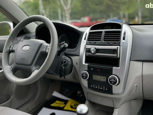 Киа Черато, объемом двигателя 1.6 л и пробегом 197 тыс. км за 4900 $, фото 12 на Automoto.ua