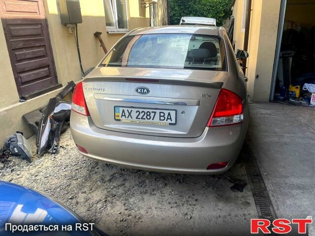 Киа Черато, объемом двигателя 1.6 л и пробегом 220 тыс. км за 2850 $, фото 3 на Automoto.ua