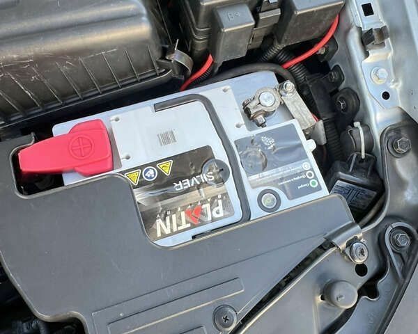 Киа Черато, объемом двигателя 2 л и пробегом 178 тыс. км за 5700 $, фото 15 на Automoto.ua