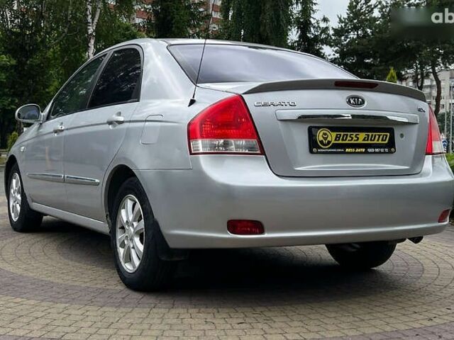 Киа Черато, объемом двигателя 1.6 л и пробегом 197 тыс. км за 4900 $, фото 4 на Automoto.ua