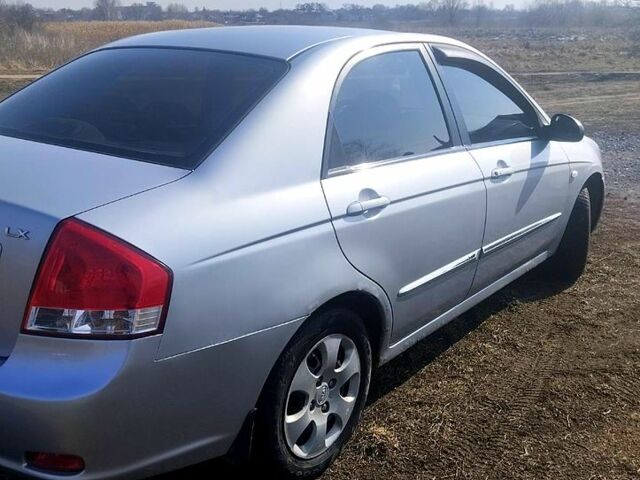 Кіа Черато, об'ємом двигуна 16 л та пробігом 225 тис. км за 3700 $, фото 5 на Automoto.ua
