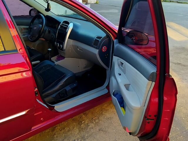 Кіа Черато, об'ємом двигуна 1.6 л та пробігом 230 тис. км за 5500 $, фото 2 на Automoto.ua