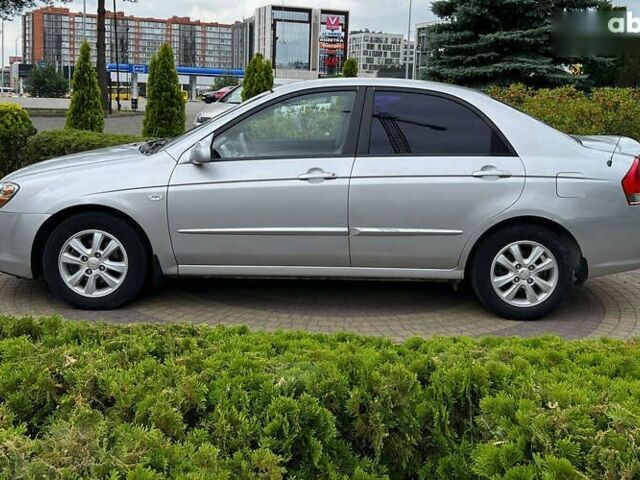Киа Черато, объемом двигателя 1.6 л и пробегом 197 тыс. км за 4900 $, фото 3 на Automoto.ua