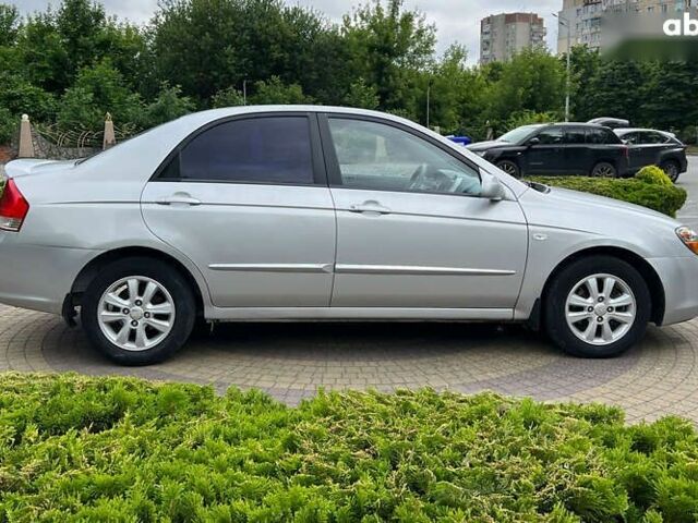 Киа Черато, объемом двигателя 1.6 л и пробегом 197 тыс. км за 4900 $, фото 7 на Automoto.ua