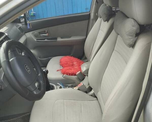 Киа Черато, объемом двигателя 2 л и пробегом 270 тыс. км за 3600 $, фото 5 на Automoto.ua