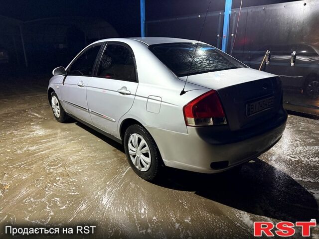 Киа Черато, объемом двигателя 1.6 л и пробегом 200 тыс. км за 3850 $, фото 5 на Automoto.ua