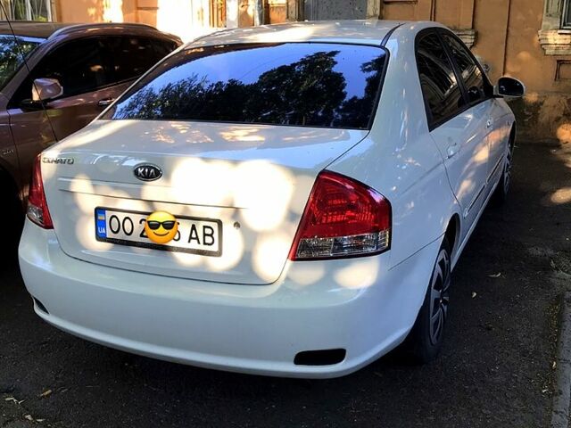 Кіа Черато 2008 у Одесі на Automoto.ua Кіа Черато, об'ємом двигуна 1.6 л та пробігом 165 тис. км за 3950 $, фото 1 на Automoto.ua