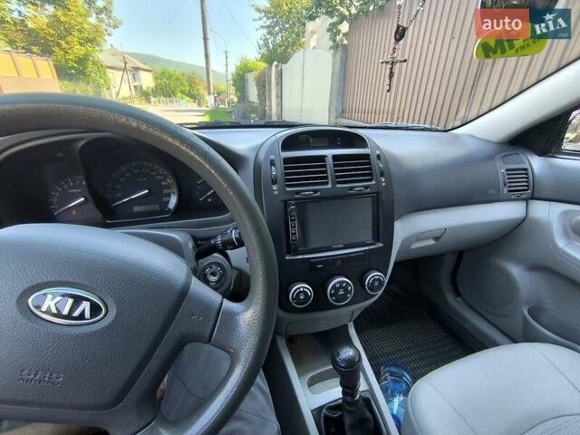 Киа Черато, объемом двигателя 1.59 л и пробегом 188 тыс. км за 4800 $, фото 2 на Automoto.ua
