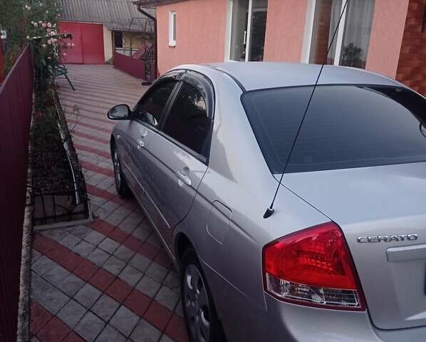 Кіа Черато, об'ємом двигуна 1.58 л та пробігом 245 тис. км за 4900 $, фото 1 на Automoto.ua