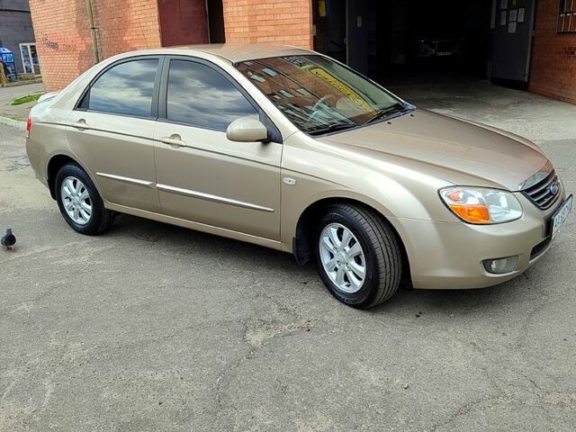 Кіа Черато, об'ємом двигуна 2 л та пробігом 190 тис. км за 5500 $, фото 2 на Automoto.ua