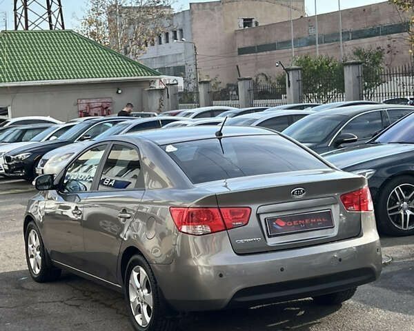 Киа Черато, объемом двигателя 1.6 л и пробегом 117 тыс. км за 7777 $, фото 6 на Automoto.ua