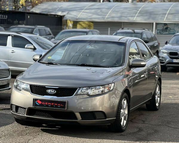 Киа Черато, объемом двигателя 1.6 л и пробегом 117 тыс. км за 7777 $, фото 2 на Automoto.ua