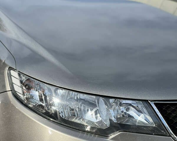 Киа Черато, объемом двигателя 1.6 л и пробегом 117 тыс. км за 7777 $, фото 12 на Automoto.ua