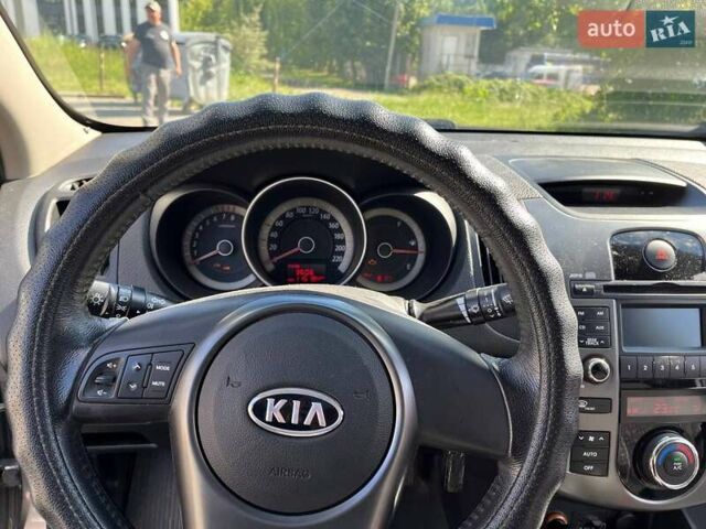 Киа Черато, объемом двигателя 1.59 л и пробегом 115 тыс. км за 8193 $, фото 25 на Automoto.ua