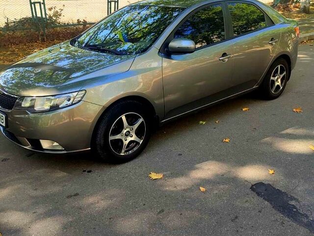 Киа Черато, объемом двигателя 1.6 л и пробегом 230 тыс. км за 6500 $, фото 1 на Automoto.ua