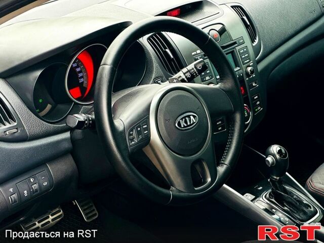 Киа Черато, объемом двигателя 1.6 л и пробегом 148 тыс. км за 7999 $, фото 7 на Automoto.ua