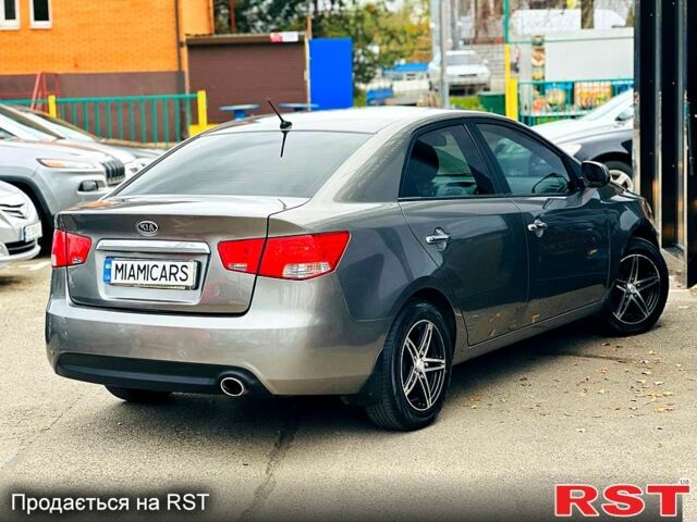 Киа Черато, объемом двигателя 1.6 л и пробегом 148 тыс. км за 7999 $, фото 6 на Automoto.ua