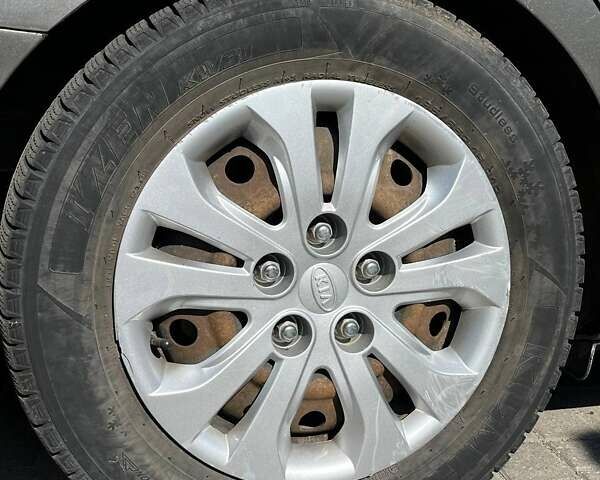 Киа Черато, объемом двигателя 1.59 л и пробегом 115 тыс. км за 8193 $, фото 14 на Automoto.ua