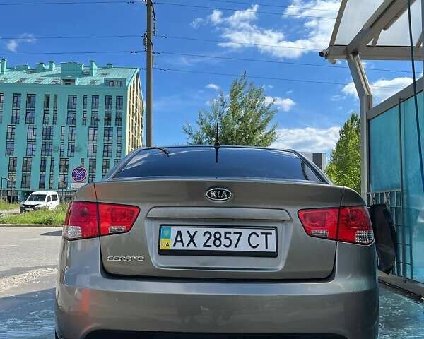 Киа Черато, объемом двигателя 1.59 л и пробегом 115 тыс. км за 8193 $, фото 5 на Automoto.ua